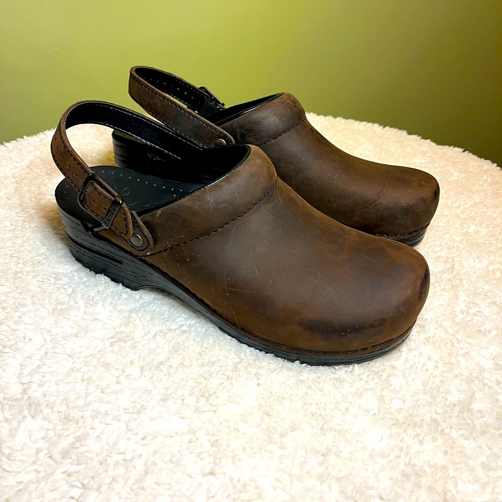 Brown Leather Dansko Mule Clogs Size 40